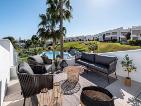 Modern penthouse with private rooftop terrace, Marbella